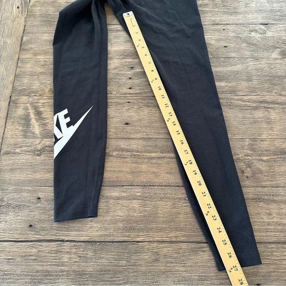 Nike Sportswear Essential Womens XS Black Logo Knit Leggings Pants CJ2297 Active - Picture 4 of 4